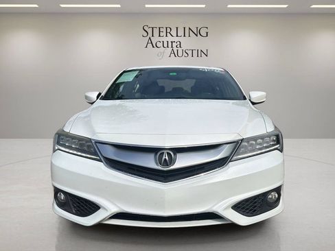 Used 2018 Acura ILX FWD image 2