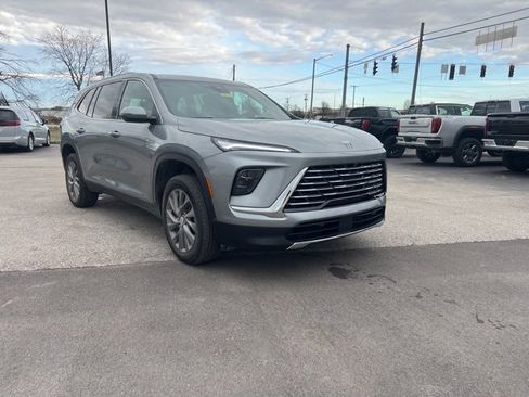 New 2026 Buick Enclave Preferred w/ Power Package image 4