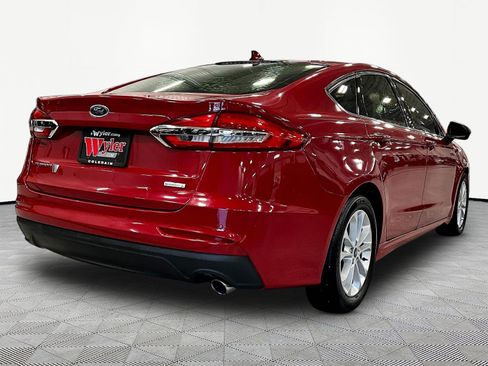 Used 2020 Ford Fusion SE FWD image 5