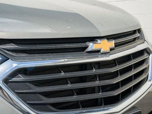 Used 2018 Chevrolet Equinox LT w/ Sun & Infotainment Package image 13