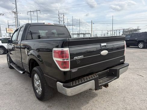 Used 2011 Ford F150 XLT w/ XLT Chrome Pkg AWD/4WD image 9