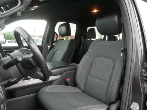 Used 2019 RAM 1500 Big Horn AWD/4WD image 10