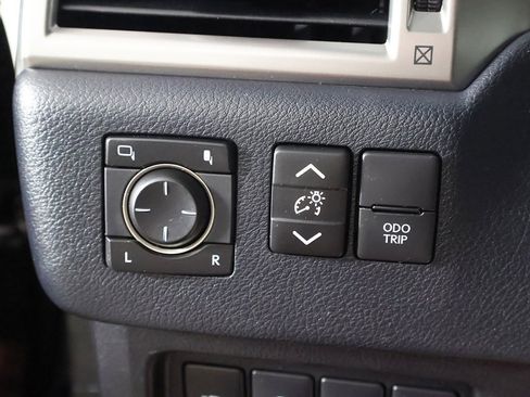 Used 2023 Lexus GX 460 Premium image 46