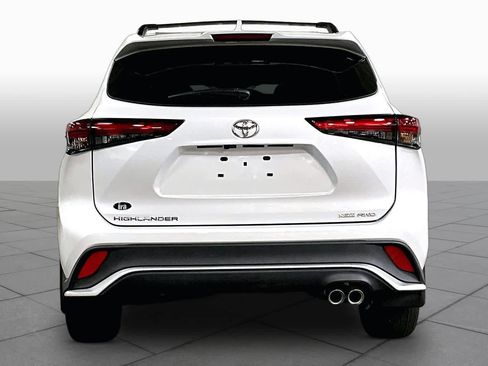 Used 2023 Toyota Highlander XSE AWD/4WD image 5