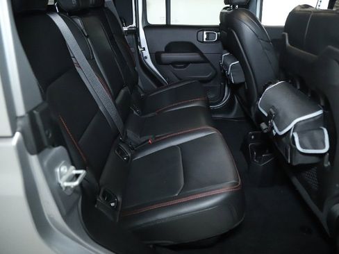 Used 2020 Jeep Gladiator Rubicon image 31