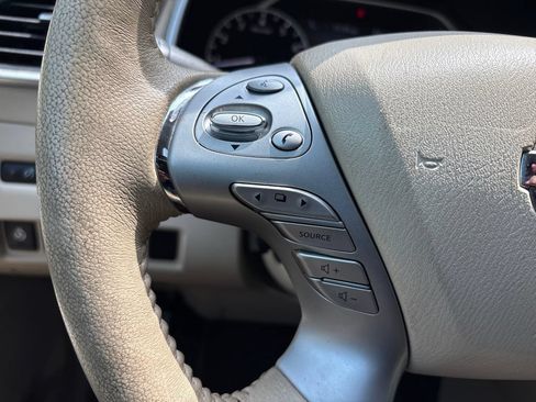 Used 2018 Nissan Murano Platinum w/ Cargo Package FWD image 9