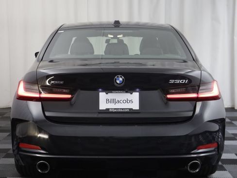 Used 2023 BMW 330i xDrive Sedan w/ Premium Package AWD/4WD image 16