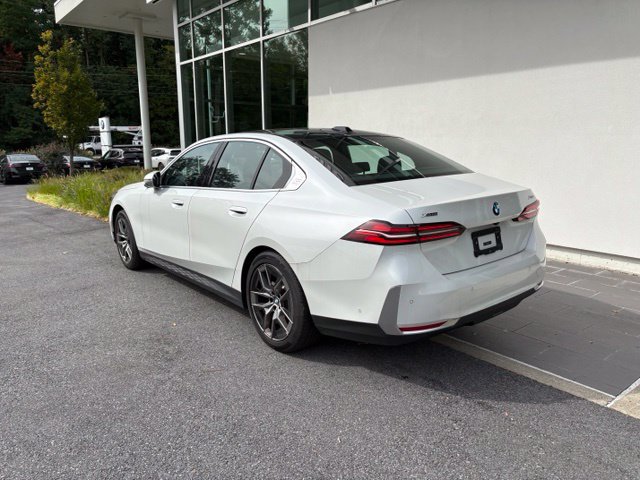 Certified 2026 BMW 530i xDrive w/ Executive Package AWD/4WD image 9