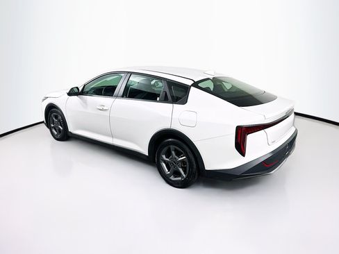 Used 2025 Kia K4 FWD image 5