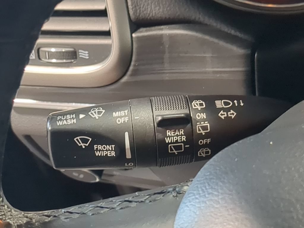Used 2019 Jeep Grand Cherokee Limited AWD/4WD image 30