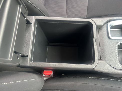 Used 2023 Nissan Sentra SV w/ Trunk Package image 22