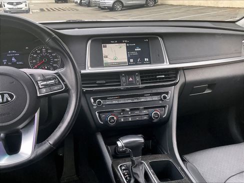 Used 2019 Kia Optima EX w/ EX Premium Package image 9