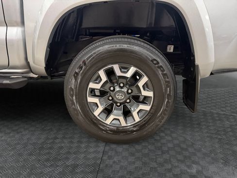 Used 2023 Toyota Tacoma SR5 RWD image 15