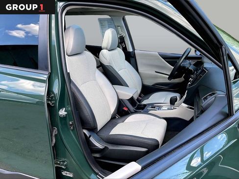 Used 2024 Subaru Forester Premium AWD/4WD image 9