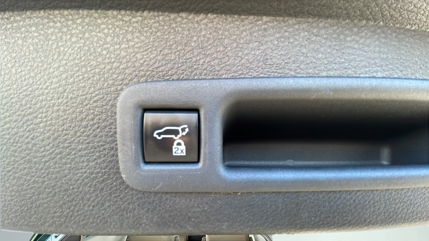 Certified 2023 Toyota Sienna Limited AWD/4WD image 21