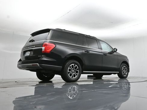 Used 2023 Ford Expedition Max XLT image 49