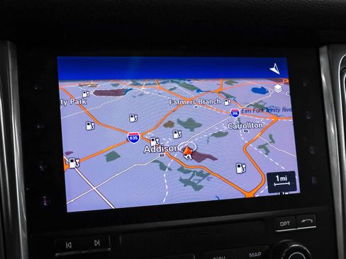 Used 2017 Porsche Macan image 21