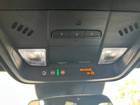Used 2025 Cadillac XT4 Premium Luxury FWD image 54