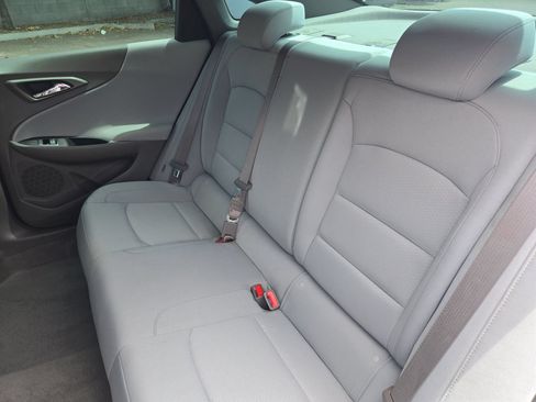 Used 2020 Chevrolet Malibu LS w/ Driver Confidence Package II FWD image 12