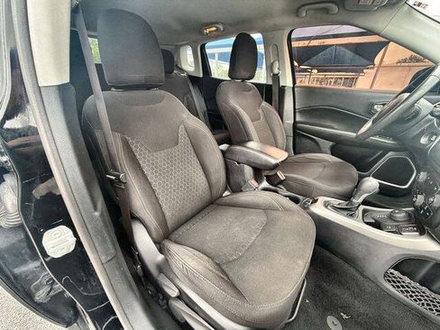 Used 2020 Jeep Compass Sport AWD/4WD image 27