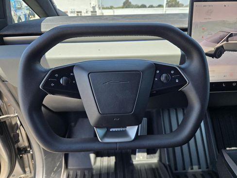 Used 2024 Tesla Cybertruck Cyberbeast AWD/4WD image 13