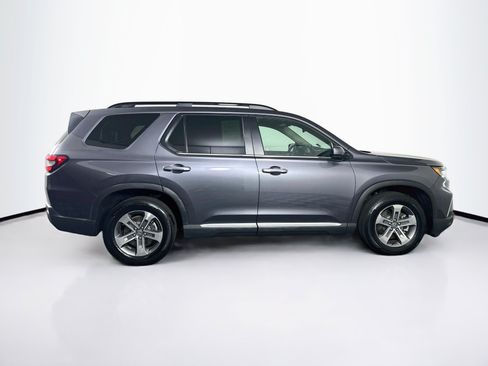 Used 2025 Honda Pilot EX-L image 10