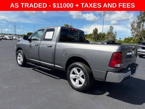 Used 2013 RAM 1500 Classic SLT w/ Premium Display Pkg RWD image 4