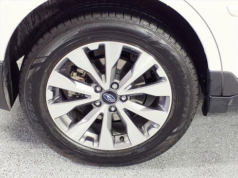 Used 2019 Subaru Outback 2.5i Touring w/ Popular Package #3A image 3