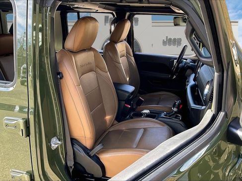 Certified 2022 Jeep Wrangler Unlimited Sahara w/ Cold Weather Group AWD/4WD image 7