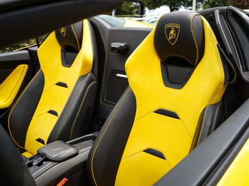 Used 2020 Lamborghini Huracan EVO AWD/4WD image 29