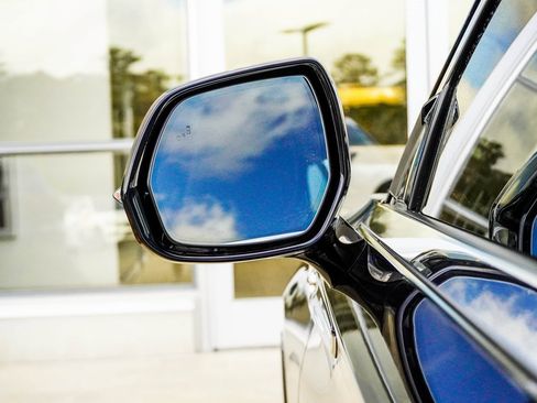 Used 2021 Lincoln Aviator Reserve w/ Equipment Group 208A image 14