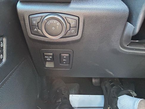 Used 2019 Ford F150 XLT w/ Equipment Group 302A Luxury AWD/4WD image 28