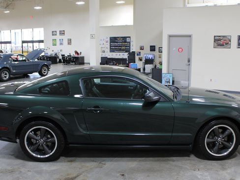 Used 2008 Ford Mustang GT RWD image 28