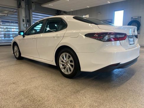 Used 2024 Toyota Camry LE FWD image 8