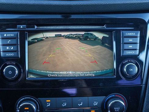 Used 2019 Nissan Rogue Sport S w/ Appearance Package FWD image 21