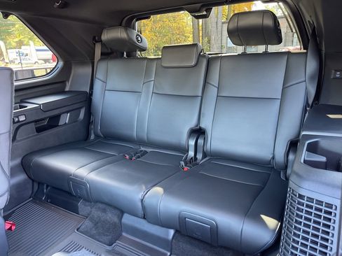 Used 2024 Toyota Sequoia Platinum image 28