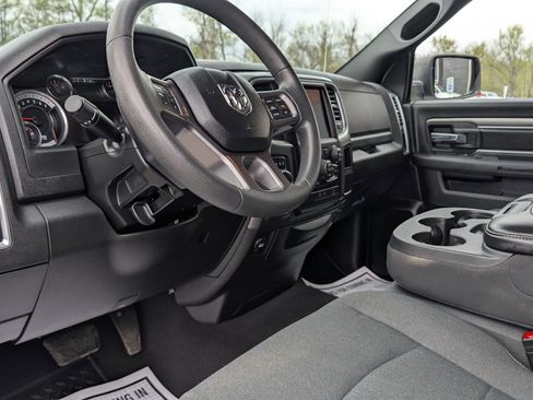 Used 2021 RAM 1500 Classic Warlock w/ Electronics Group AWD/4WD image 15