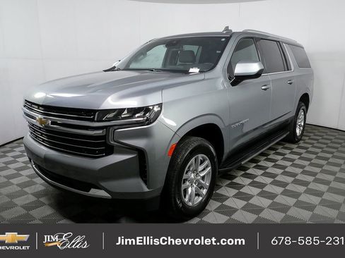 Used 2024 Chevrolet Suburban LT image 1