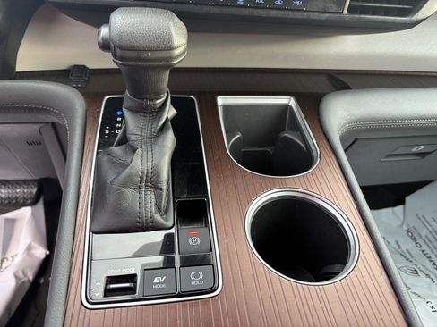 Used 2021 Toyota Sienna LE image 18