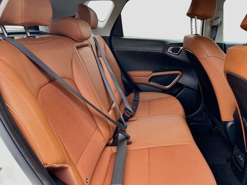Used 2025 Kia Soul EX FWD image 28