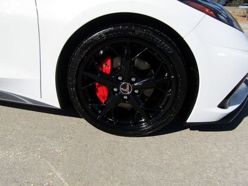 Used 2023 Chevrolet Corvette Stingray Coupe image 23