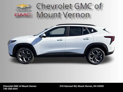 New 2026 Chevrolet Trax LT image 2