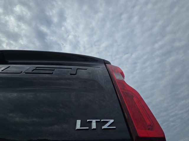 Certified 2022 Chevrolet Silverado 1500 LTZ w/ LTZ Convenience Package II AWD/4WD image 10