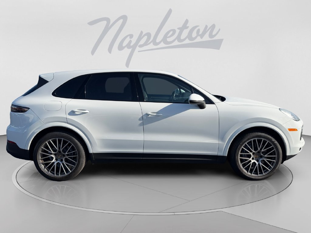 Used 2023 Porsche Cayenne Platinum Edition AWD/4WD image 7