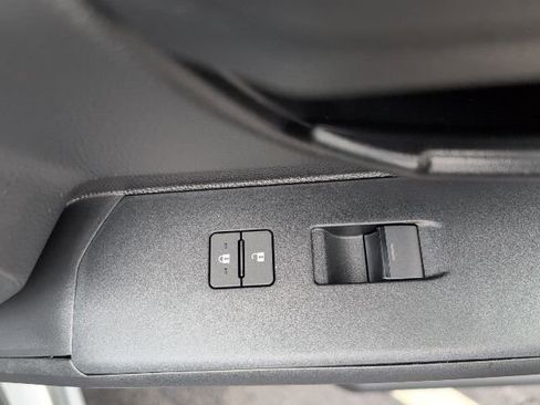 New 2025 Toyota Tacoma SR image 21