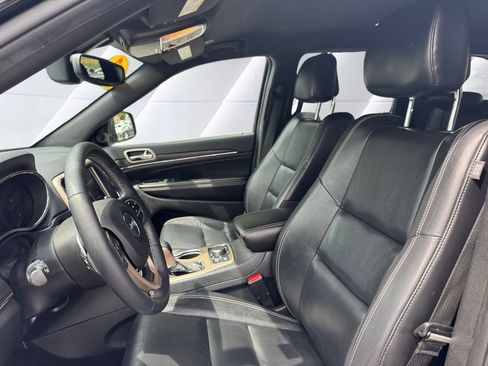 Certified 2017 Jeep Grand Cherokee Limited AWD/4WD image 7