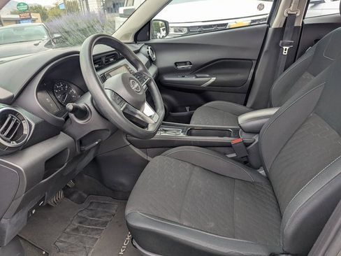 Used 2024 Nissan Kicks SV image 22