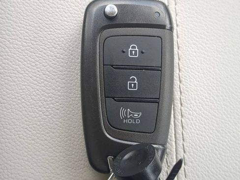 Used 2024 Hyundai Tucson SE FWD image 25