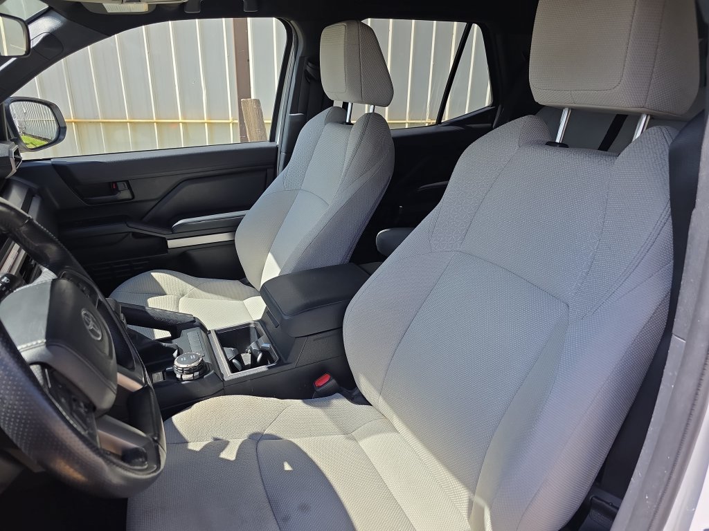 Used 2025 Toyota 4Runner SR5 AWD/4WD image 19