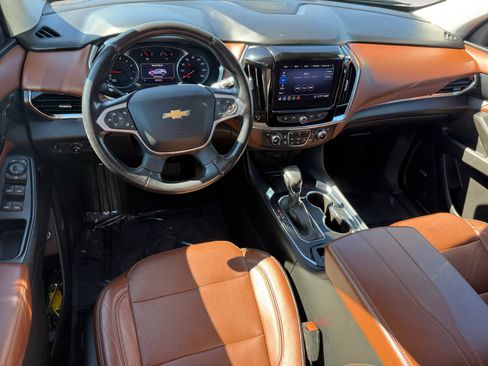 Used 2021 Chevrolet Traverse High Country FWD image 15